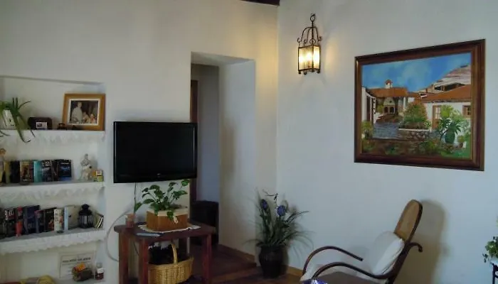 La Casa De Mis Padres *